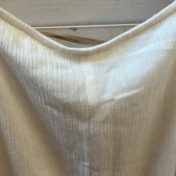 NWT/ Umgee Mid Length Bohemian Cream knee length flowy dress, all seasons! ❤️ - Picture 6 of 10